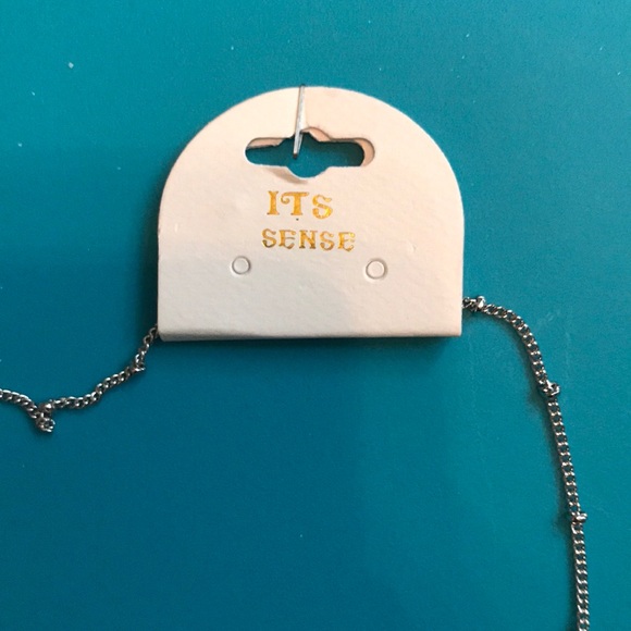 NWT Long statement necklace - Picture 5 of 8